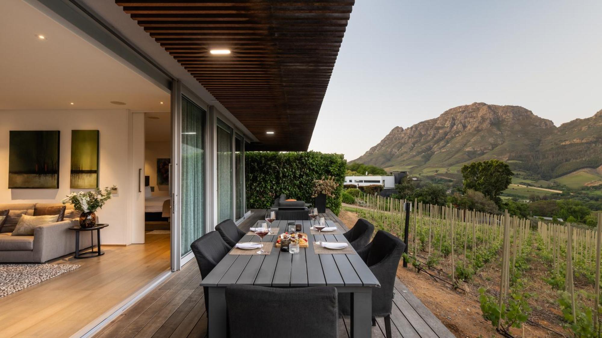 Hotel Clouds Estate 5*